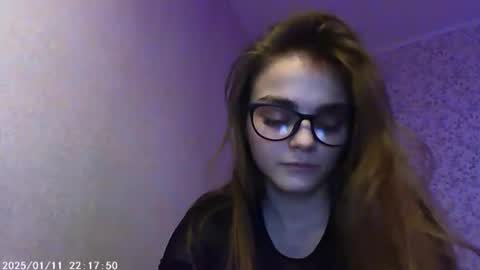 Snapshot of sophiesuvi chatting on January 11, 2025, 12:01 am Sophie and my bestie Mandy    online show from January 11, 2025, 12:01 am