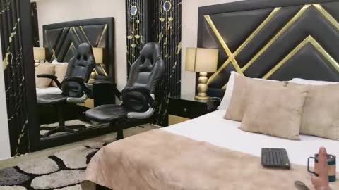 SophieWinslow online show from February 23, 2026, 2:03 pm