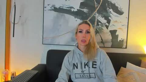 Sophi online show from February 25, 2026, 11:20 am