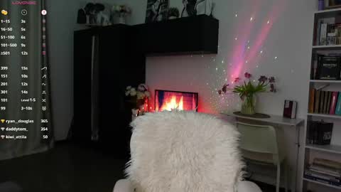 Beatrice call me Bea online show from March 11, 2025, 12:00 am