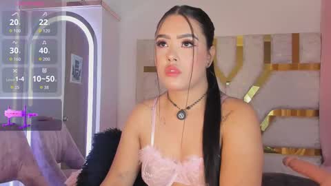 sophy  online show from December 22, 2025, 2:30 am