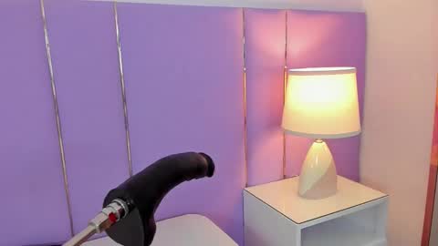 Sophy online show from December 2, 2025, 11:59 am