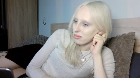 sora999999999 online show from April 6, 2026, 10:33 pm