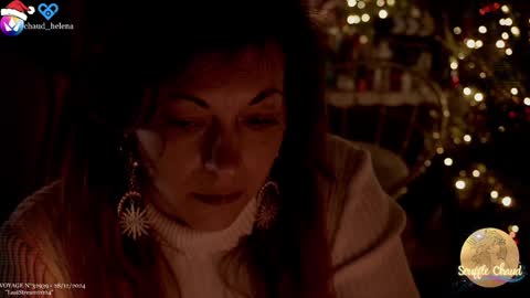 Snapshot of souffle_chaud chatting on December 28, 2024, 9:19 pm . . online show from December 28, 2024, 9:19 pm