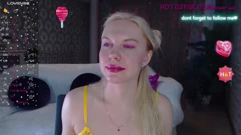 Lisa online show from September 12, 2025, 2:44 am