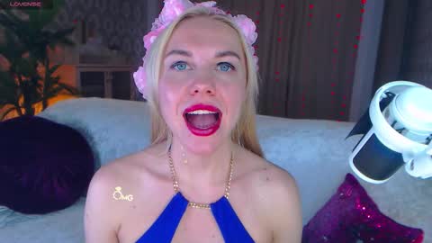 Lisa online show from November 15, 2025, 6:33 am