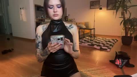 Kira online show from May 17, 2026, 12:19 am