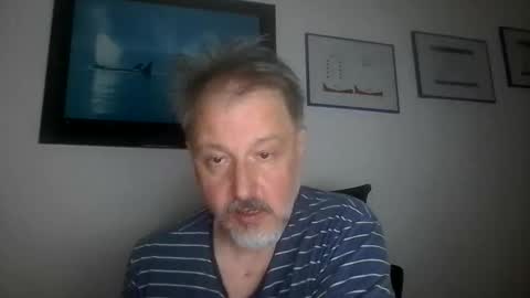 Snapshot of soundshark1974 chatting on April 26, 2026, 12:19 am Soundshark online show from April 26, 2026, 12:19 am