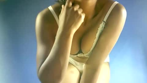 Snapshot of sourayaa chatting on February 26, 2026, 12:53 am sourayaa online show from February 26, 2026, 12:53 am