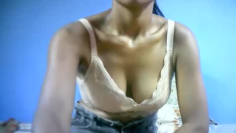 Snapshot of sourayaa chatting on March 2, 2026, 7:15 am sourayaa online show from March 2, 2026, 7:15 am