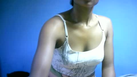 Snapshot of sourayaa chatting on May 4, 2026, 7:43 pm sourayaa online show from May 4, 2026, 7:43 pm