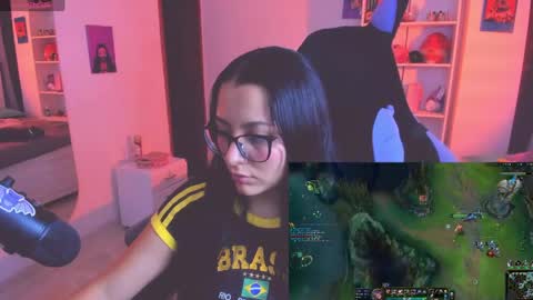 Lili online show from May 29, 2026, 4:32 am