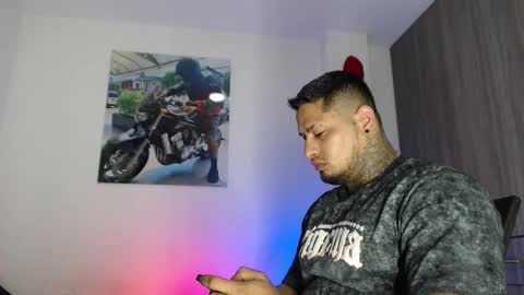 soy_apolo online show from December 20, 2025, 11:01 pm