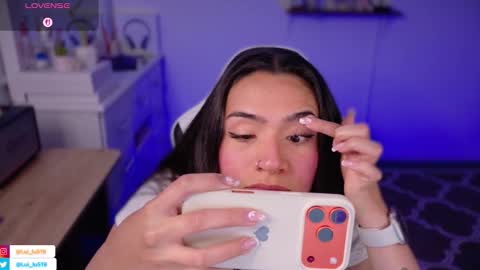 Luisa    online show from November 14, 2025, 11:46 pm