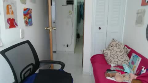 Nana Bela  online show from November 26, 2025, 3:57 pm