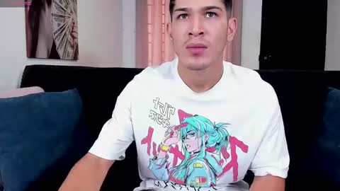 RayDimarco  independent model online show from October 3, 2025, 1:52 pm