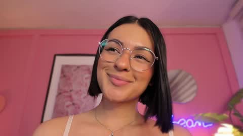Snapshot of soysaraa_ chatting on December 21, 2024, 7:45 am Aleja online show from December 21, 2024, 7:45 am