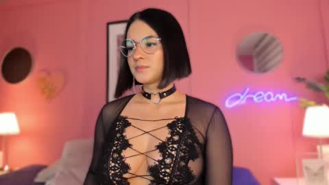 Snapshot of soysaraa_ chatting on February 18, 2025, 4:48 am Aleja online show from February 18, 2025, 4:48 am