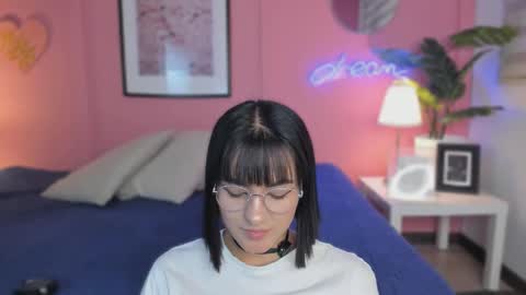 Snapshot of soysaraa_ chatting on September 12, 2025, 5:07 am Aleja online show from September 12, 2025, 5:07 am
