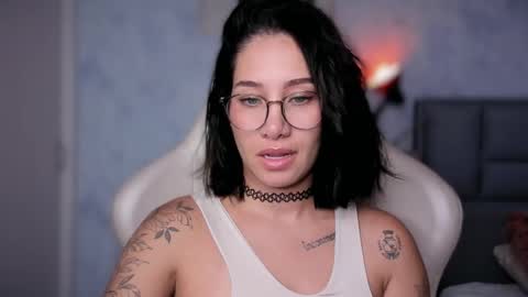 brisa  s online show from November 8, 2025, 3:45 pm