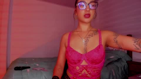 VANESSA  online show from April 28, 2026, 8:41 am