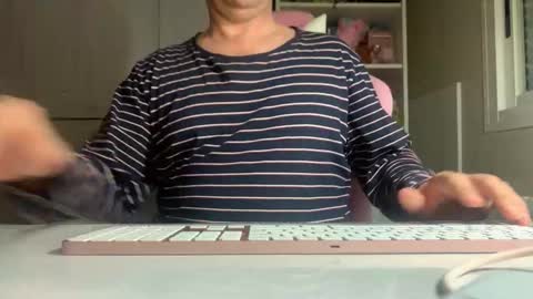 Snapshot of spa_eng chatting on January 7, 2026, 9:17 pm SPA ENG online show from January 7, 2026, 9:17 pm