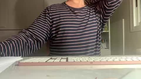 Snapshot of spa_eng chatting on January 11, 2026, 1:10 am SPA ENG online show from January 11, 2026, 1:10 am