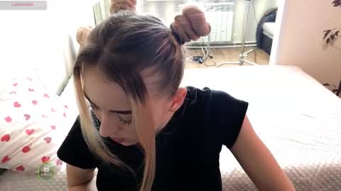 Snapshot of space_danger chatting on March 29, 2026, 7:52 am space danger online show from March 29, 2026, 7:52 am