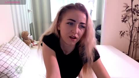 Snapshot of space_danger chatting on April 4, 2026, 9:07 am space danger online show from April 4, 2026, 9:07 am