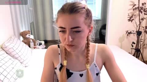 Snapshot of space_danger chatting on April 13, 2026, 6:52 am space danger online show from April 13, 2026, 6:52 am