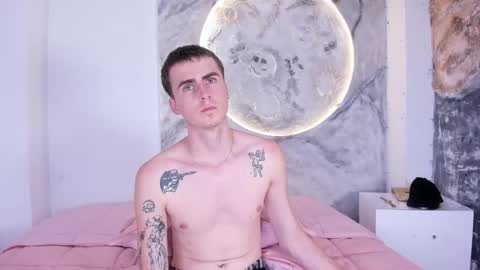 Snapshot of spaceboy_1 chatting on February 27, 2026, 9:15 pm spaceboy_1 online show from February 27, 2026, 9:15 pm