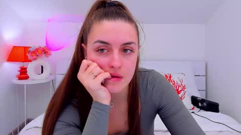 Julia online show from March 10, 2026, 1:27 pm