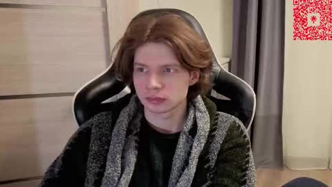 Snapshot of spaisenok chatting on January 19, 2026, 1:42 am Mike online show from January 19, 2026, 1:42 am