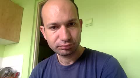 Snaiky online show from May 19, 2026, 9:37 am