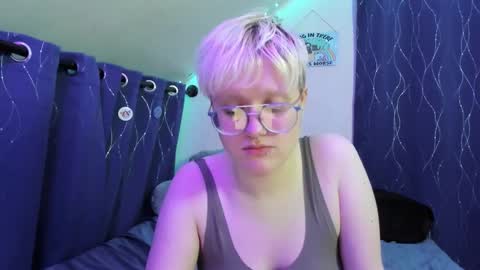 Snapshot of sparkling_water_hate_club chatting on November 20, 2025, 4:45 am Atticus Pendragon online show from November 20, 2025, 4:45 am