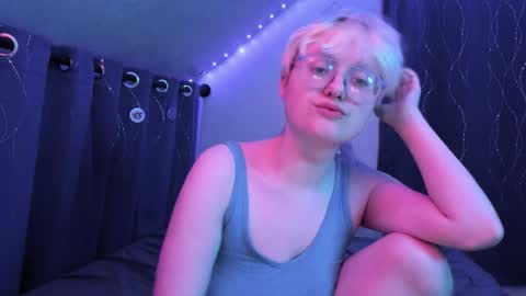 Snapshot of sparkling_water_hate_club chatting on January 11, 2026, 6:18 am Atticus Pendragon online show from January 11, 2026, 6:18 am