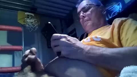Snapshot of sparkyspeedway chatting on November 20, 2025, 5:51 am sparkyspeedway online show from November 20, 2025, 5:51 am