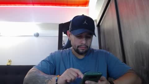 Snapshot of spartacus_cam chatting on February 3, 2026, 4:21 am online show from February 3, 2026, 4:21 am