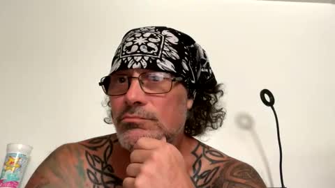 specter1972 online show from April 5, 2026, 4:26 pm