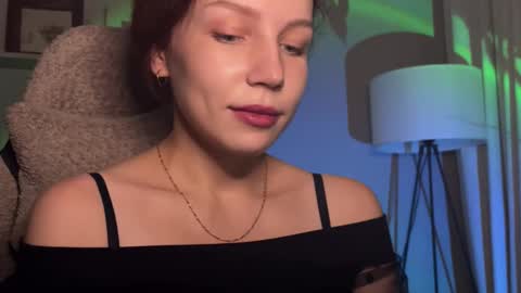 spicy___caramel online show from October 25, 2025, 4:35 pm