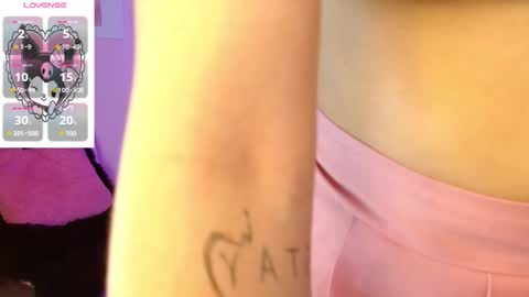 scarlett online show from October 23, 2025, 1:21 pm