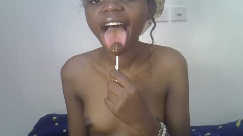 Snapshot of spicybobolishia_ chatting on April 16, 2026, 9:39 pm Bobo online show from April 16, 2026, 9:39 pm