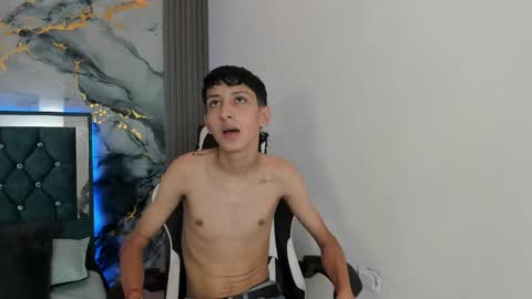 spicyslim_ online show from January 14, 2026, 8:36 pm