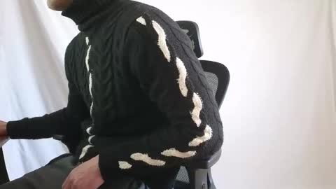 Marco. When Im offline you can view premium content in bio online show from December 14, 2025, 9:36 am