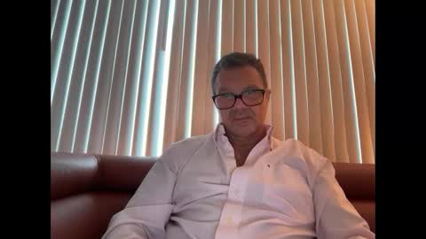 spike69old online show from November 30, 2025, 9:19 pm