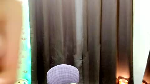 Snapshot of splendid_kim08 chatting on April 13, 2026, 11:05 am Kimmy online show from April 13, 2026, 11:05 am