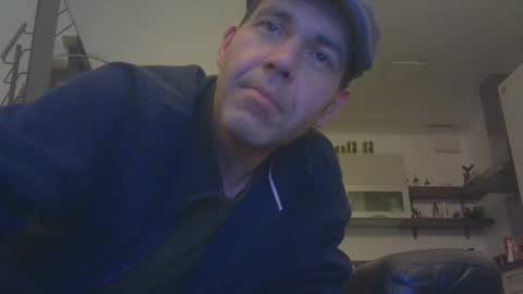 Snapshot of spliffray chatting on December 6, 2024, 7:34 pm spliffray online show from December 6, 2024, 7:34 pm