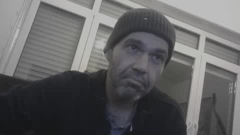 Snapshot of spliffray chatting on December 16, 2024, 6:27 pm spliffray online show from December 16, 2024, 6:27 pm