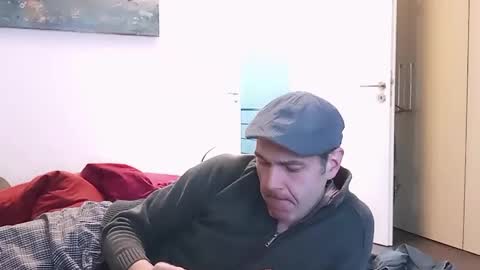 Snapshot of spliffray chatting on January 3, 2025, 8:21 am spliffray online show from January 3, 2025, 8:21 am