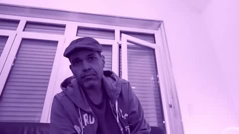 Snapshot of spliffray chatting on May 4, 2026, 9:55 pm spliffray online show from May 4, 2026, 9:55 pm
